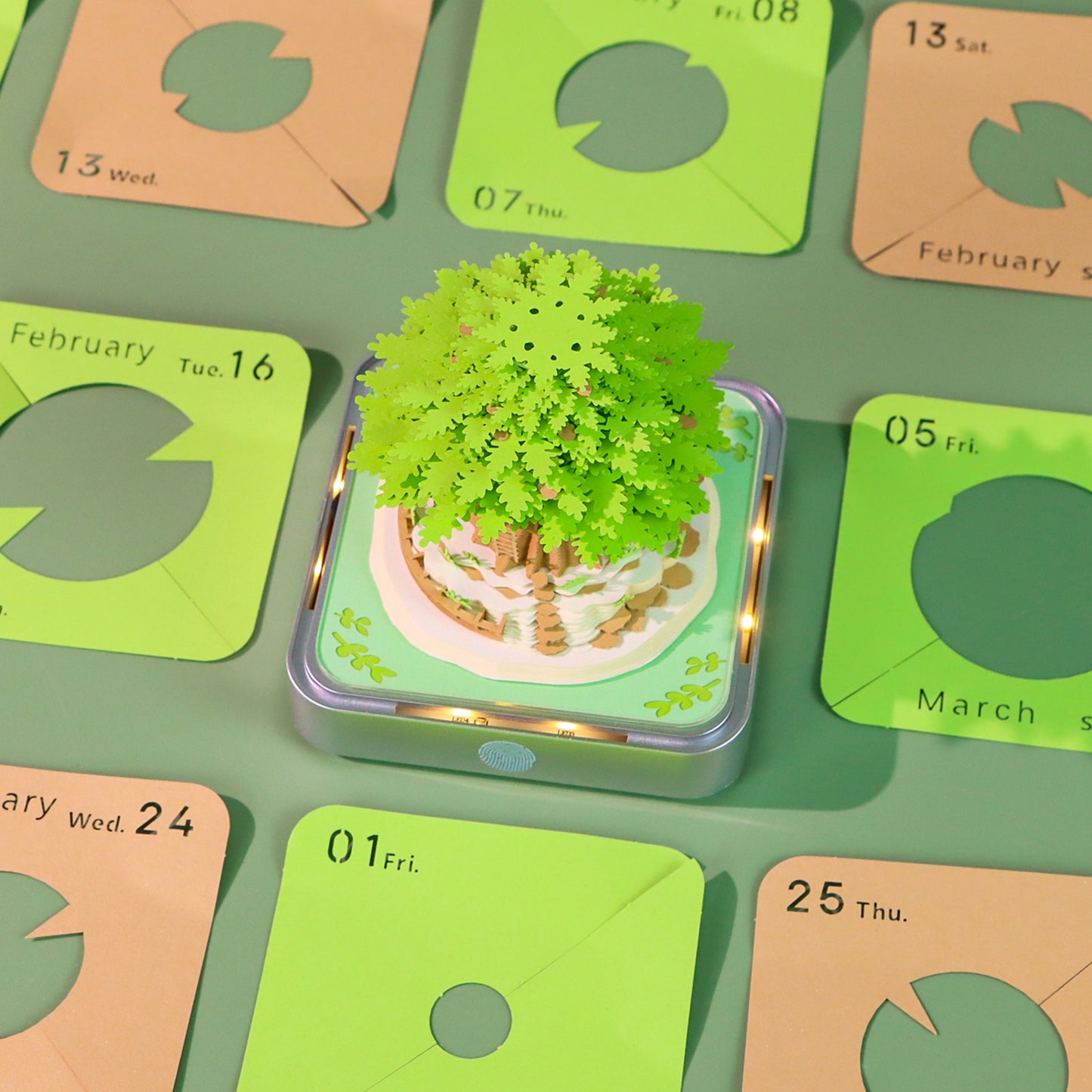 Green Tree (With Light & Calendar 2027)