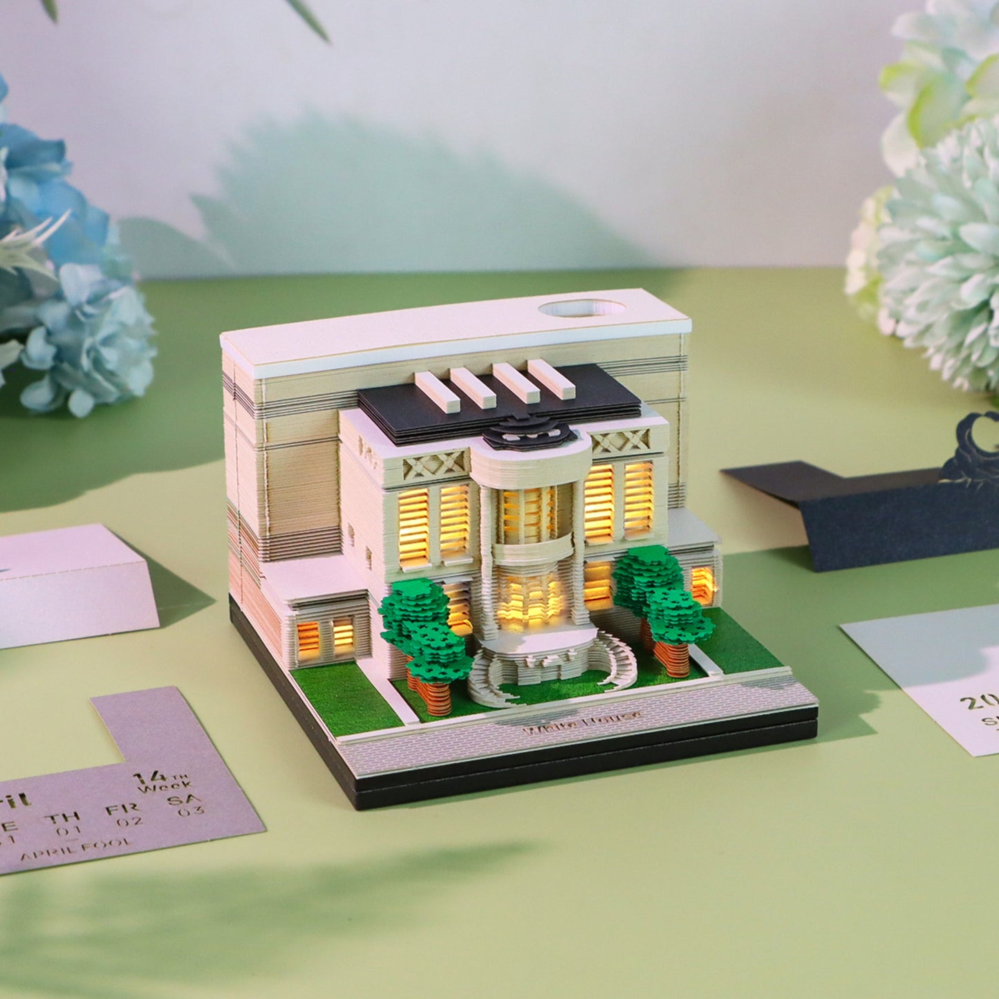 Artropad White House 3D Calendar with LED Light